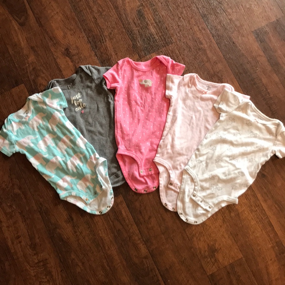 Carters 9 mo Onesies